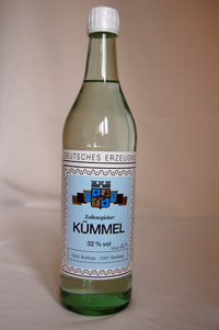 Zollenspieker Kümmel und Fortuna Rum aus eigener Herstellung